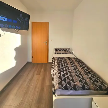 Mit Guter Ausstattung In Zentraler Lage Apartment Merseburg