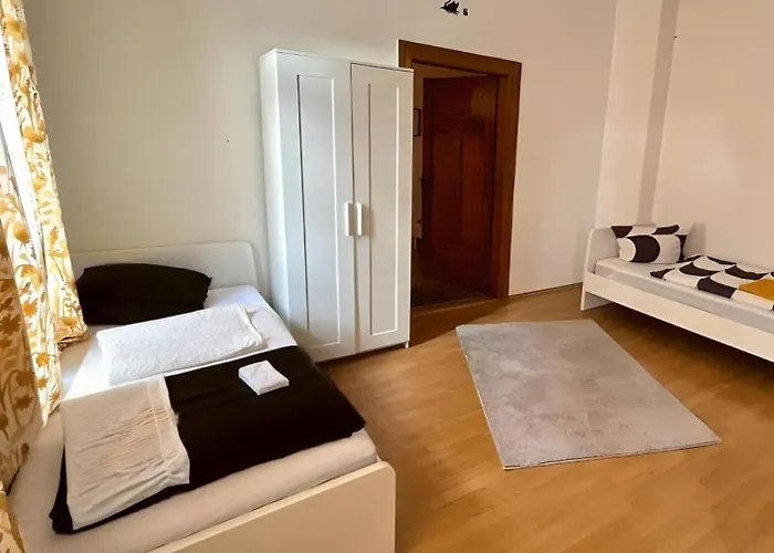 Mit Guter Ausstattung In Zentraler Lage Lägenhet *