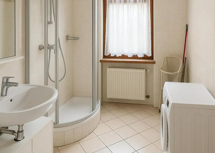 Mit Guter Ausstattung In Zentraler Lage Lägenhet Merseburg